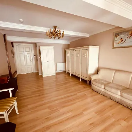 Palac Hotel 3*