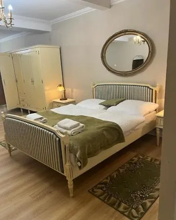 Hotel Palac Biedrusko